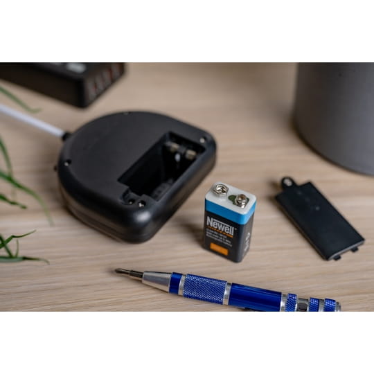akumulator-newell-9-v-usb-c-500-mah (7).jpg