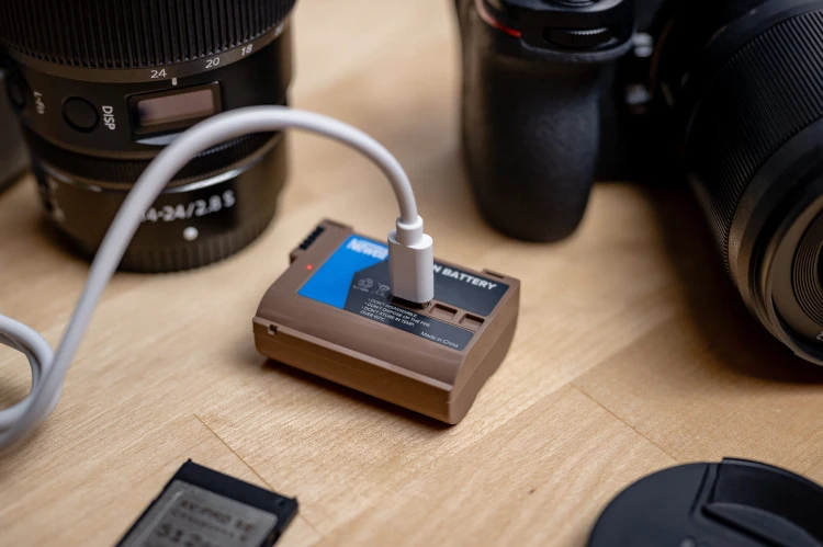 akumulator-newell-zamiennik-lp-e6nh-usb-c-do-canon (4).jpg
