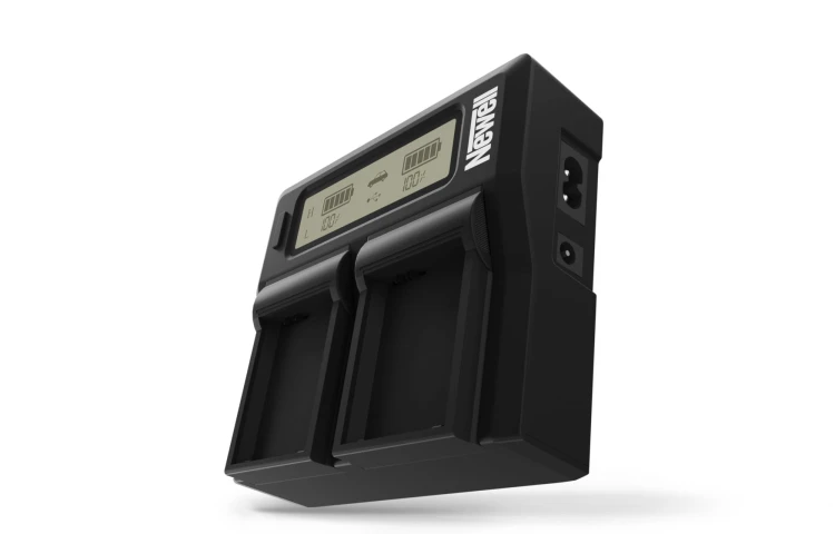 ładowarka-dwukanałowa-newell-dc-lcd-do-akumulatorów-lp-e6-do-canon (3).jpg