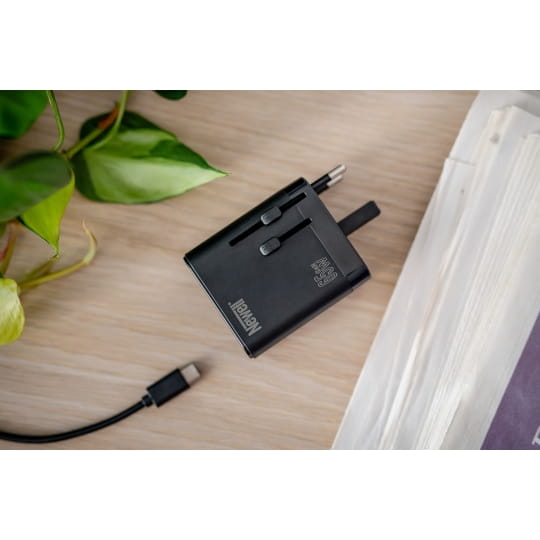 ładowarka-sieciowa-newell-gan-travel-adapter-65-w (6).jpg