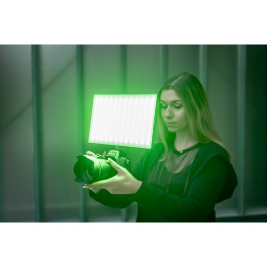 lampa-led-newell-rgb-w-rangha-max-xl (11).jpg
