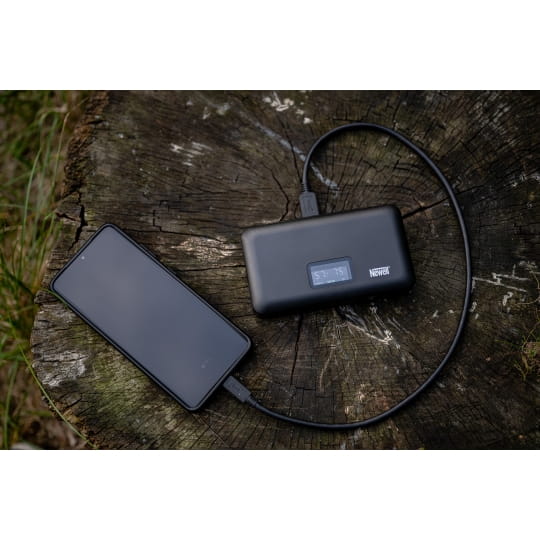 ładowarka-dwukanałowa-newell-lcd-z-funkcją-power-banku-i-czytnikiem-kart-sd-do-akumulatorów-lp-e6 (7).jpg