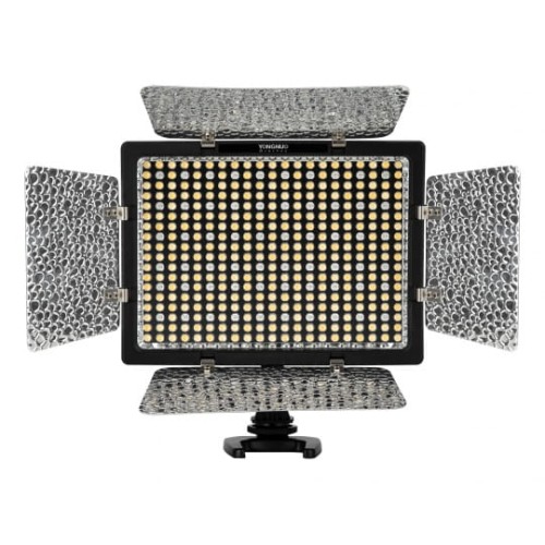 lampa-led-yongnuo-yn300-iv-rgb-wb-3200-k-5600-k (1).jpg